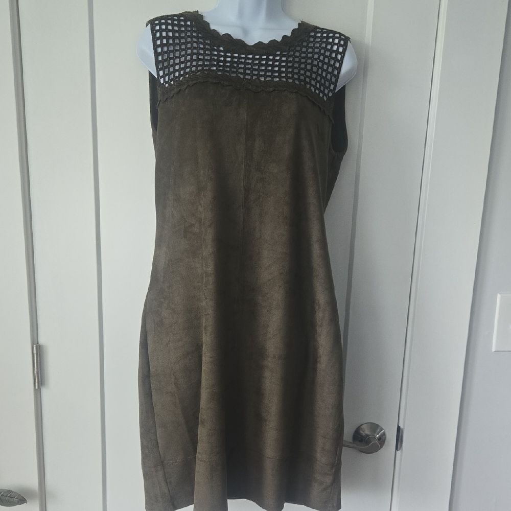 Kate & Mallory Green Sheath Mini Dress